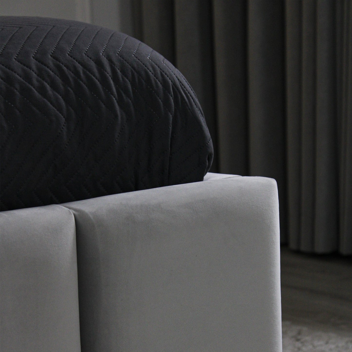 Lit ottoman de rangement rembourré gris clair Imogen