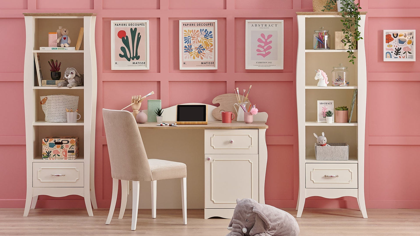 Bibliothèque étroite Riena Young