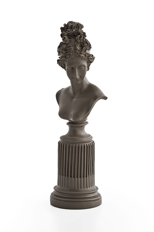 Femme Gros Bijou