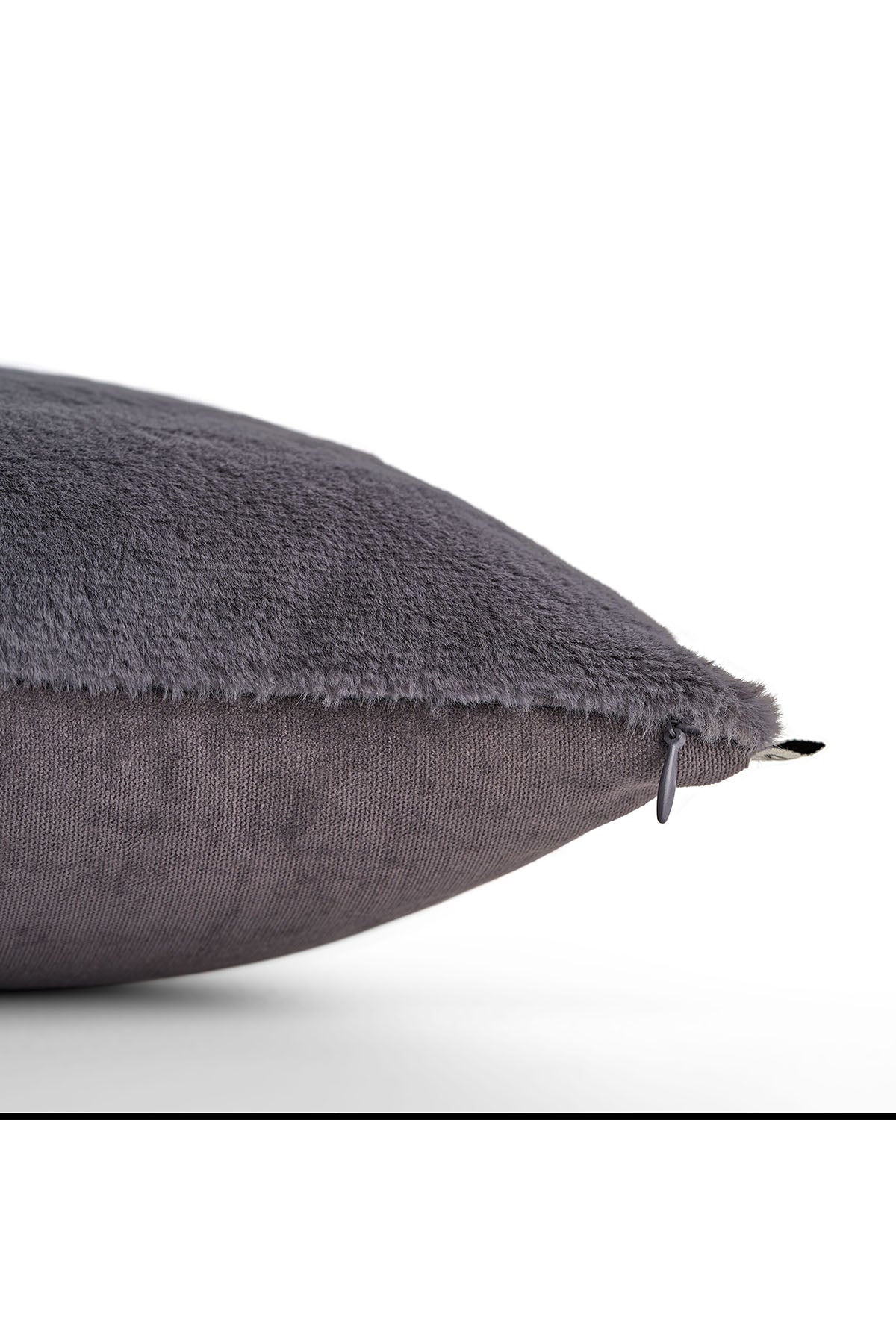 Anthracite Lace Pillow