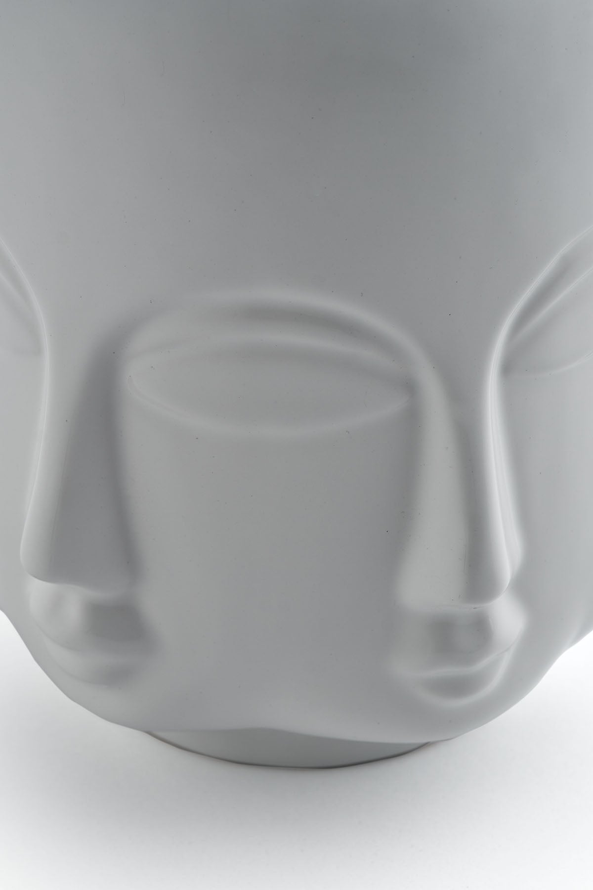 Ares White Cube