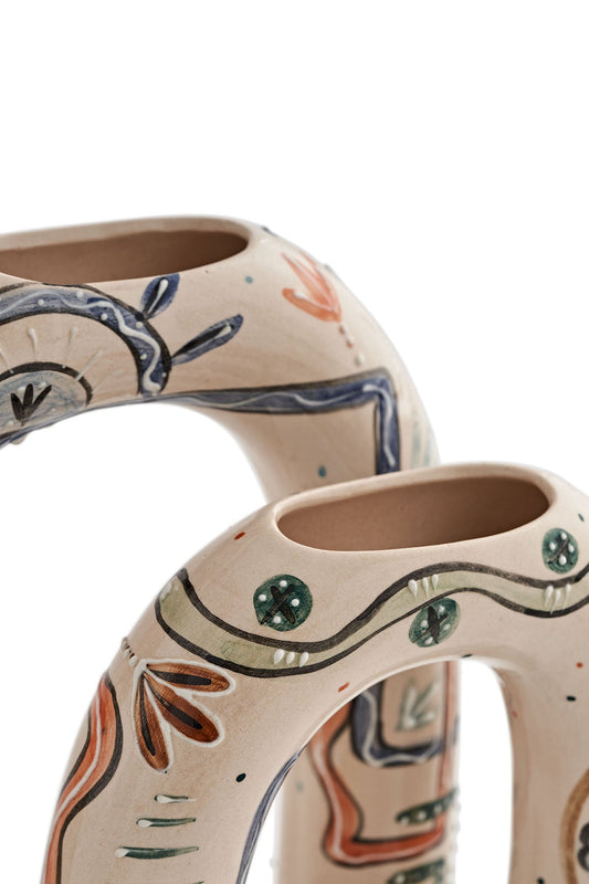Ensemble de vases faits à la main