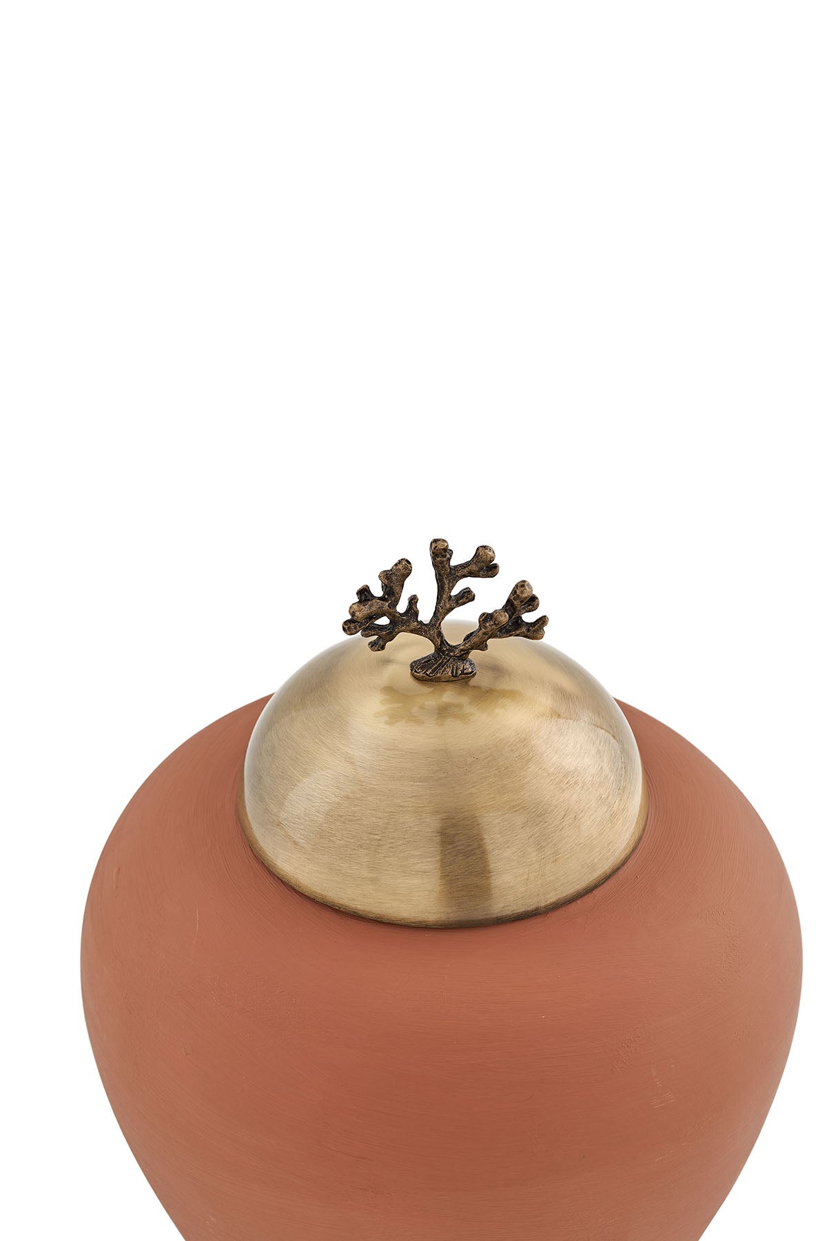 Objet à capuchon métallique