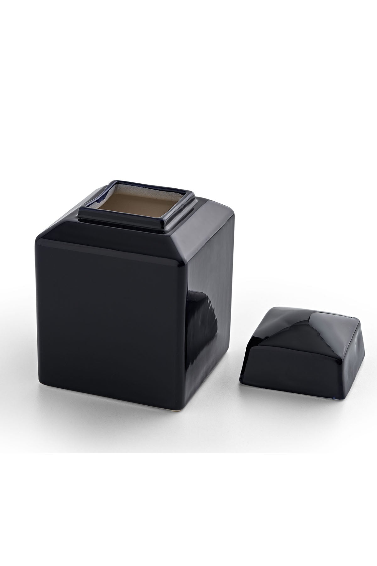 Alicia Small Cube