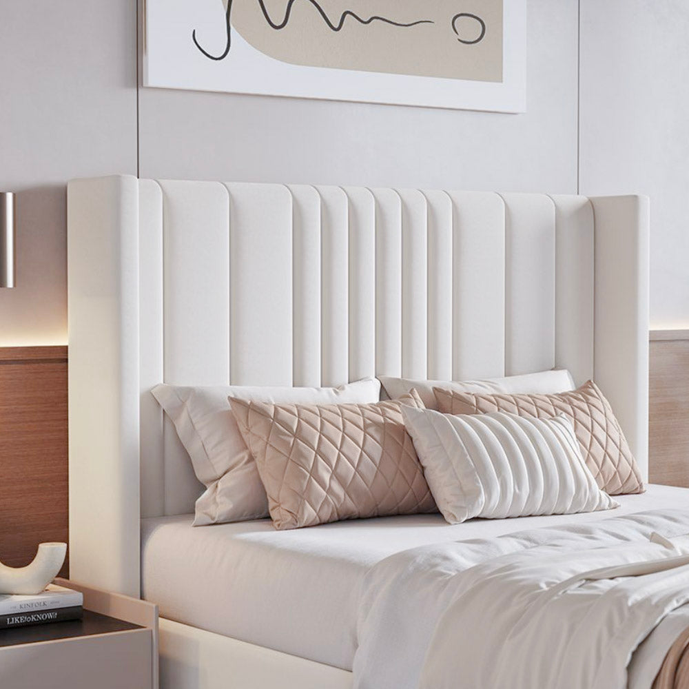 Lit coffre ottoman en velours crème Mika