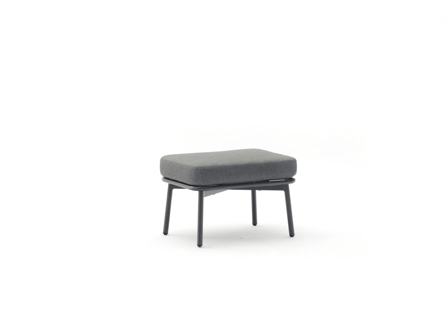 Chaise Bonham