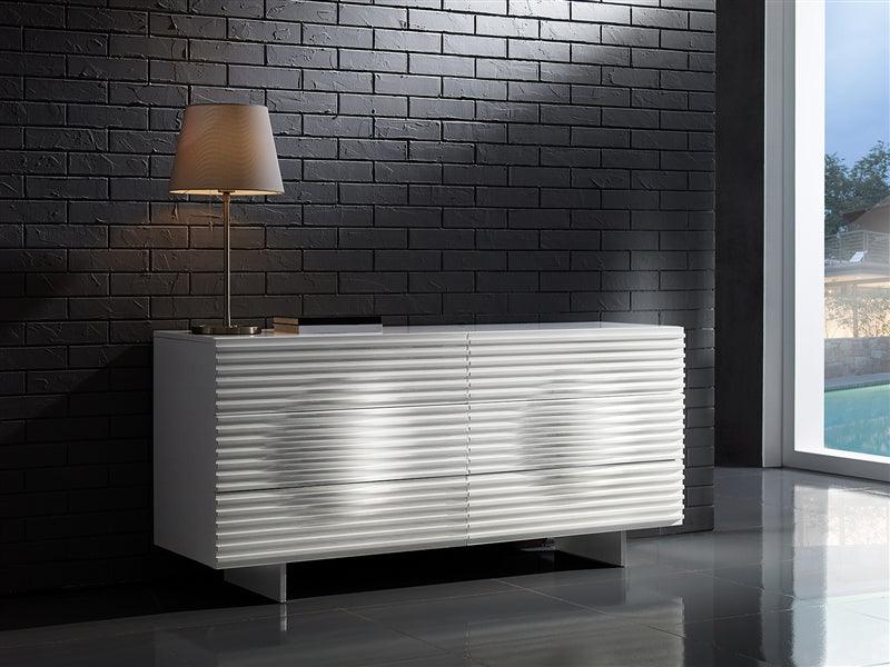 Luna White Dresser