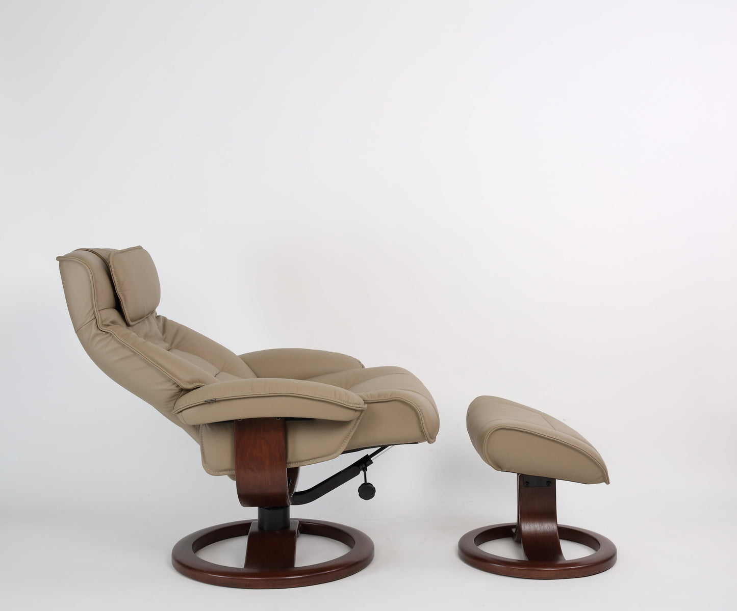 Mustang R Leather Reclining Chair