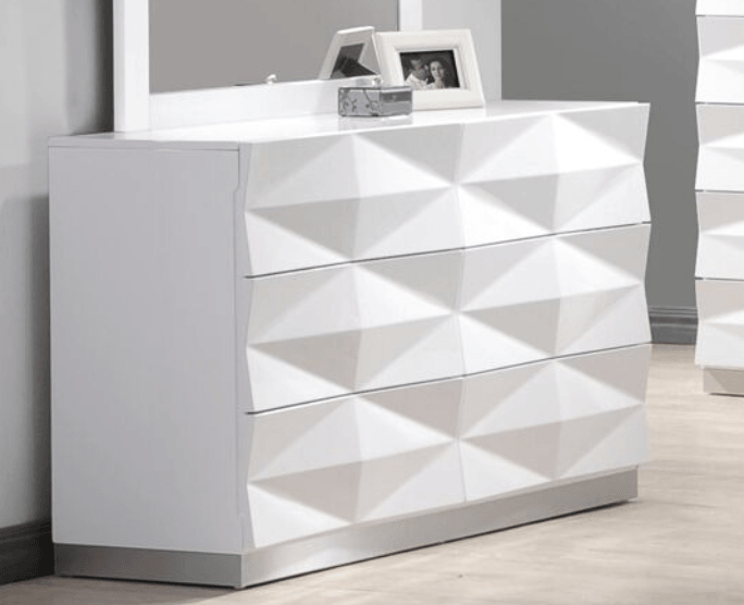 Vera Nightstand