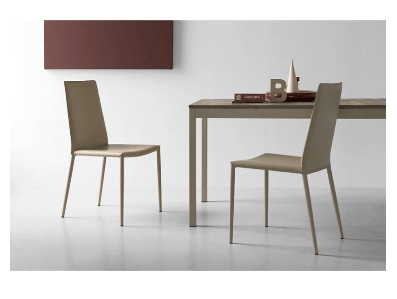 Chaise en cuir Bohème
