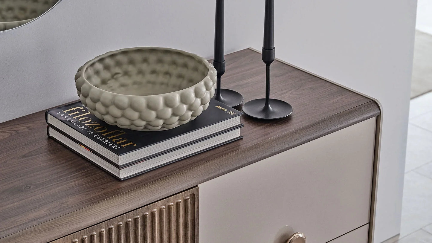 BEND Dining Room Set