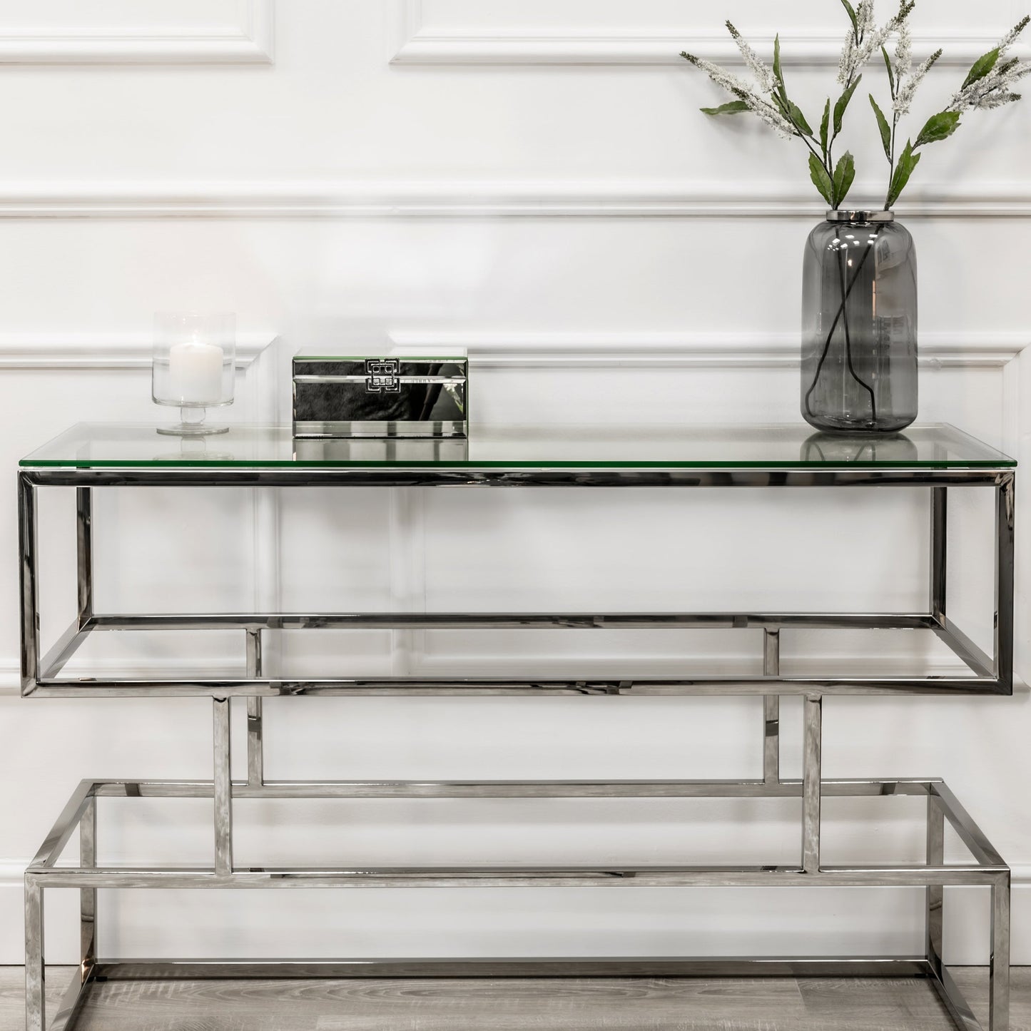 Console Lina en chrome argenté avec plateau en verre transparent