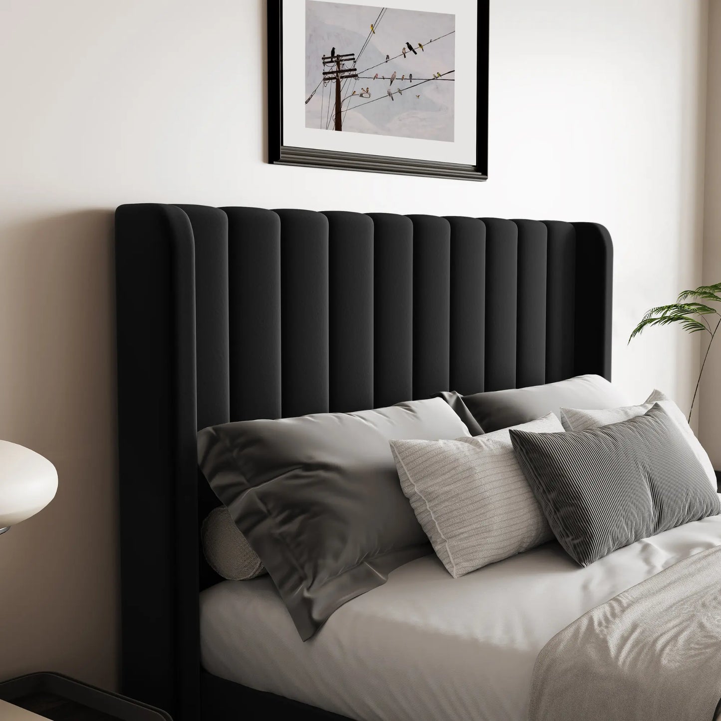 Lit coffre ottoman en velours noir Maddison