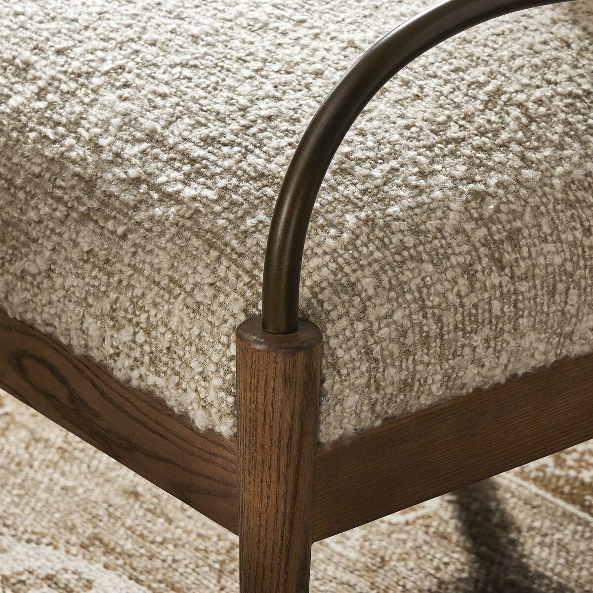 Demi-chaise