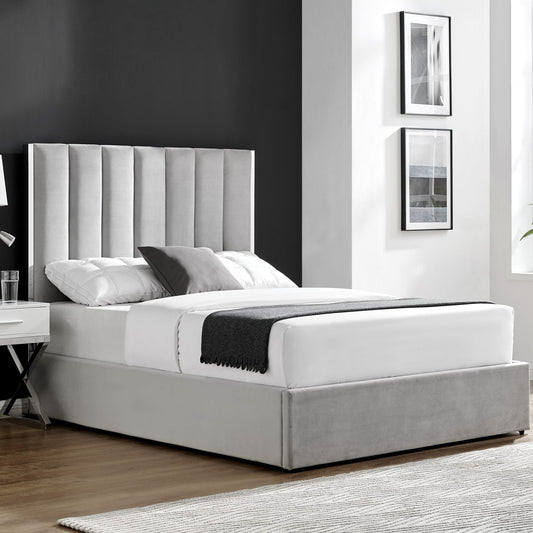Lit Chloé gris avec bordure argentée et rangement ottoman