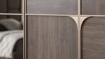 Armoire 5 portes dorée