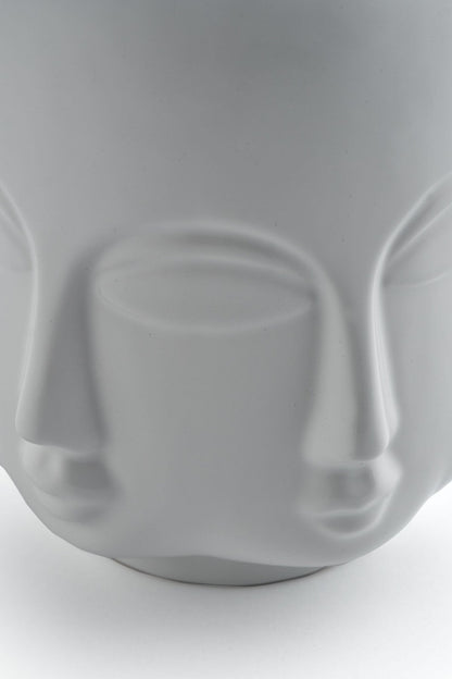 Ares White Cube