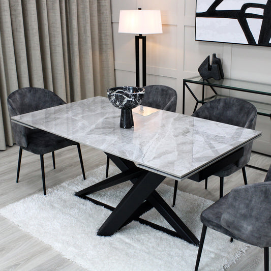 Table à manger extensible en céramique grise effet marbre avec base noire