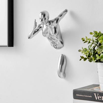 RUNNER WOMAN WALL DECOR