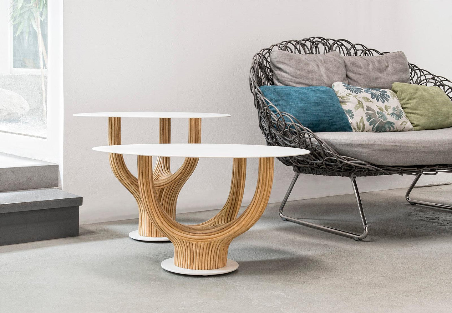 TABLE D'APPOINT EN ACACIA