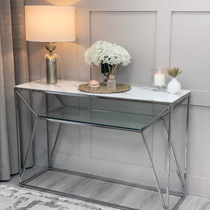 Console Ava en chrome argenté avec plateau effet marbre blanc