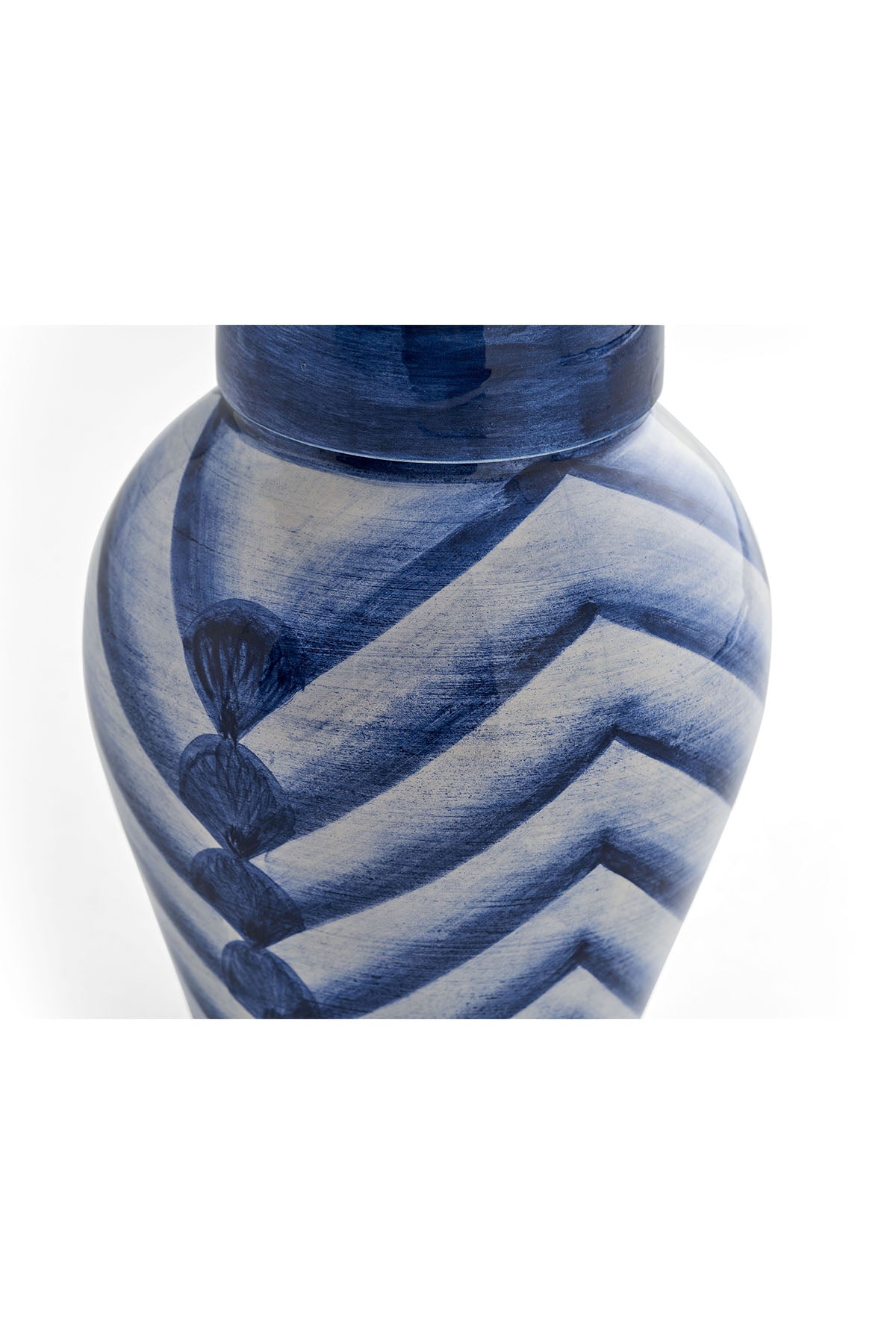 Objet cube bleu foncé