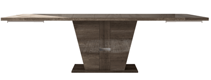 Plusieurs tables à manger