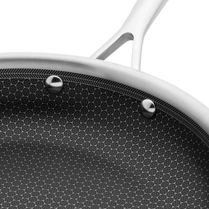 Ensemble de 3 poêles à frire HENCKELS Paradigm avec spatule et cuillère de service en prime - 5 pièces