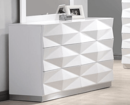 Vera Nightstand