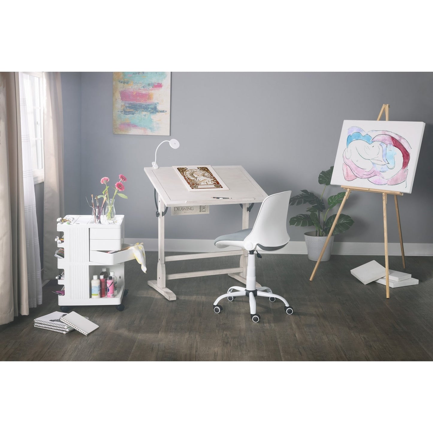 Table à dessin vintage en bois de 36 pouces de Studio Designs avec plateau à angle réglable pour le dessin