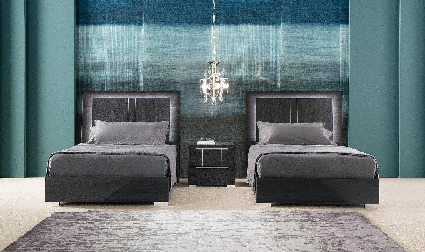 Vero Bedroom Collection