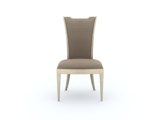 Chaise de salle à manger Babs très attrayante en feuille d'argent douce