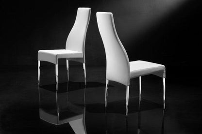 Chaise Megan