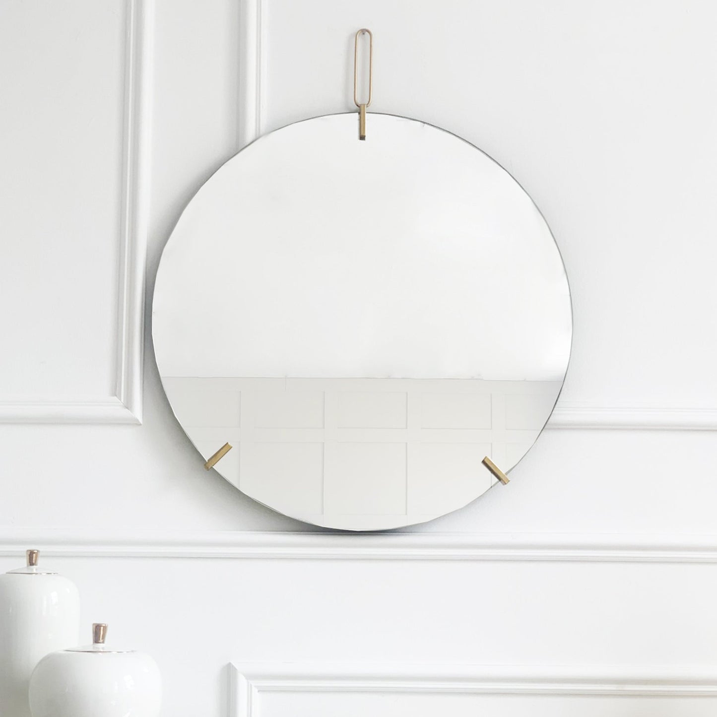Miroir rond doré minimaliste