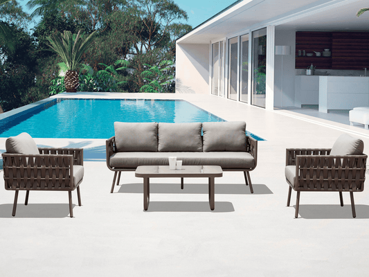 Sinjin Outdoor Set