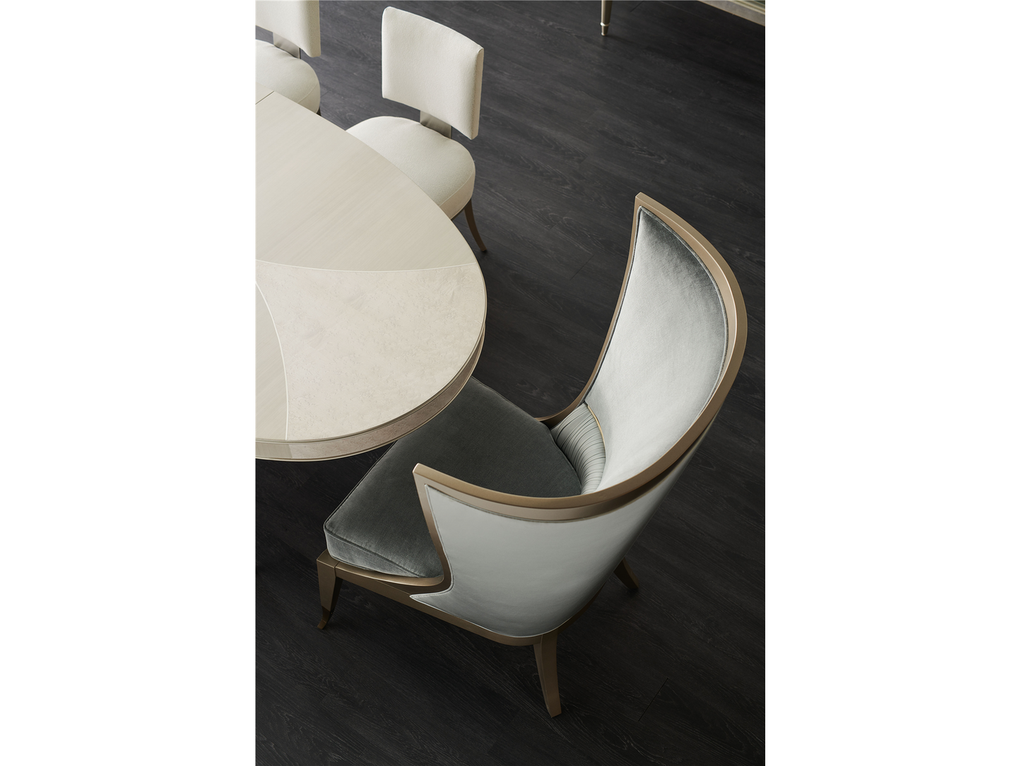 Chaise de salle à manger Babs avec places réservées